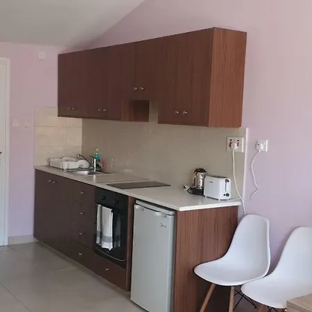 Emilia 11 Apartment Polis