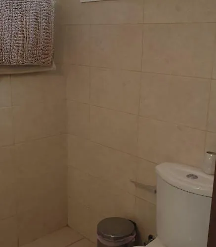 Emilia 11 公寓 Polis